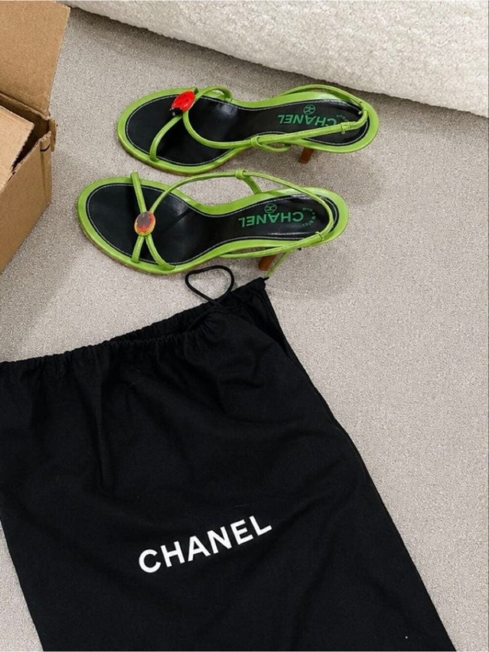 Chanel Ladybug Sandals Green Vintage - Picture 5 of 9